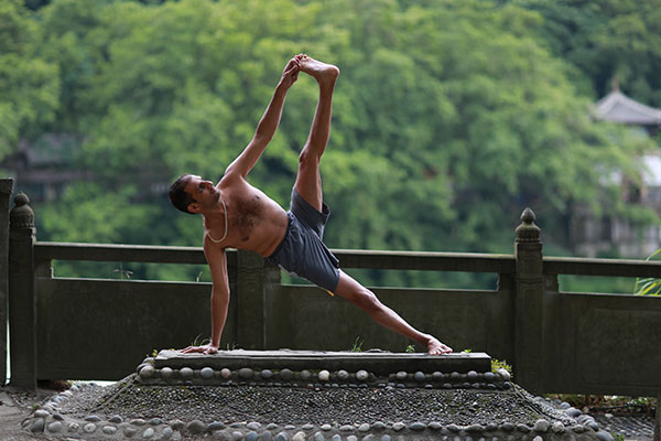 Yoga in tai chi land