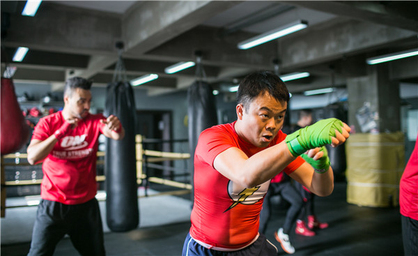 From the office to the ring, White Collar Boxing is now a reality show