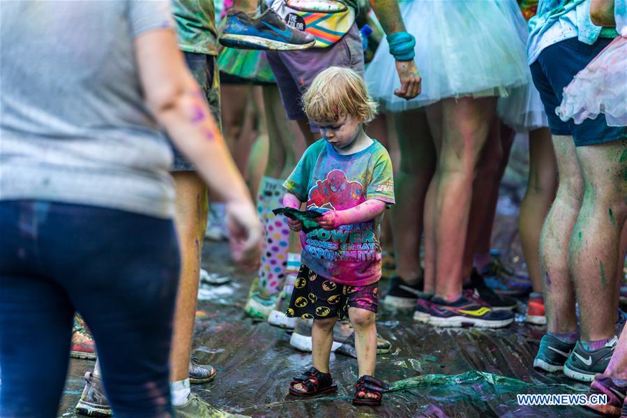 About 10,000 people attend 5km Color Run in Australia