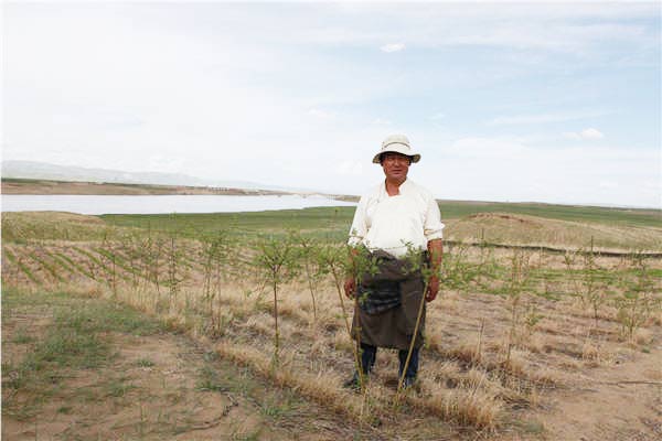Man leads by example to protect Gansu's pastures
