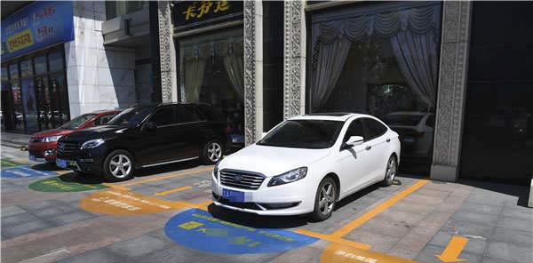 Female-only parking spaces drive debate