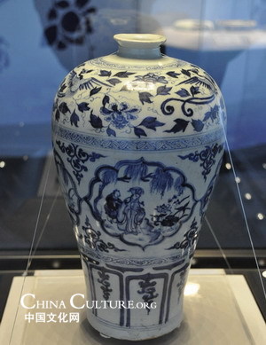 Memory of Blue and White Porcelain