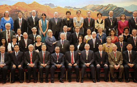 50 foreign experts honored with Friendship Awards