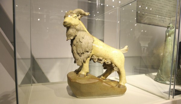 Intl pottery exhibition underway in Changchun