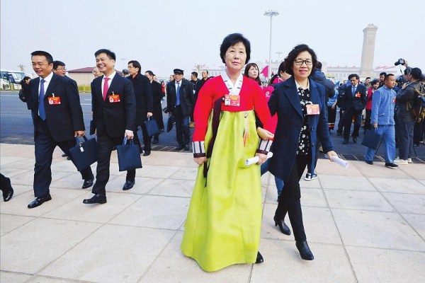 Jilin CPPCC members attend annual session in Beijing