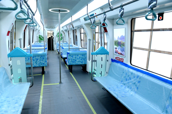 1st medium-low speed mag-lev tour rail line undergoing debugging