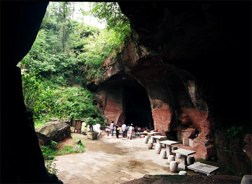 Huashan Mountain Mysterious Grottos