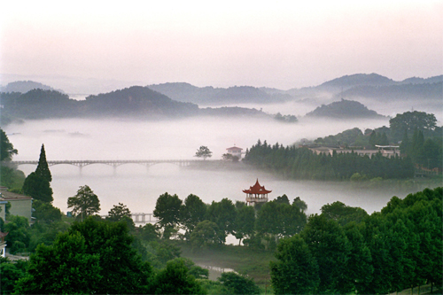Huating Lake