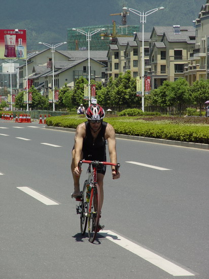 Creative route adds flavor to the Huangshan International Triathlon