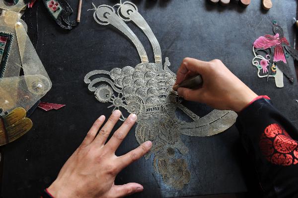 Traditional shadow puppetry performance in Anhui
