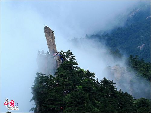 Amazing scenery of Huangshan Mountain