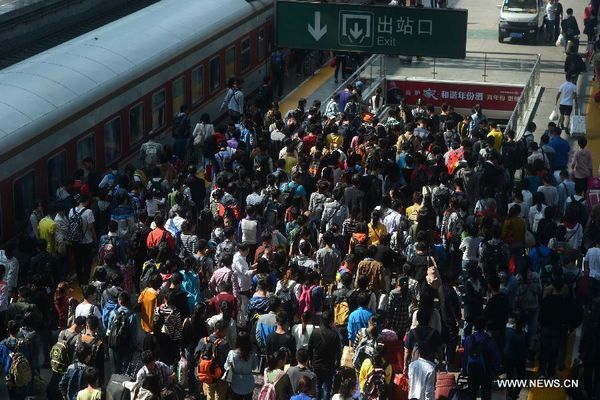 Travel rush witnessed at Hefei Railway Station