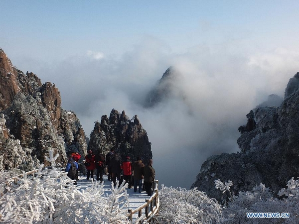 Snow scenery on Huangshan Mountain in E China
