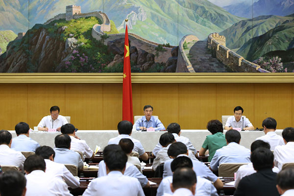 Premier Li Keqiang: Zero tolerance for food safety failings