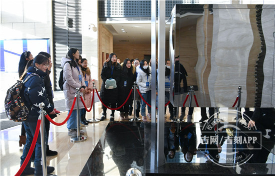 Jilin Higher People's Court opens to public on Constitution Day