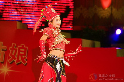 Photos by Dou Mingmin