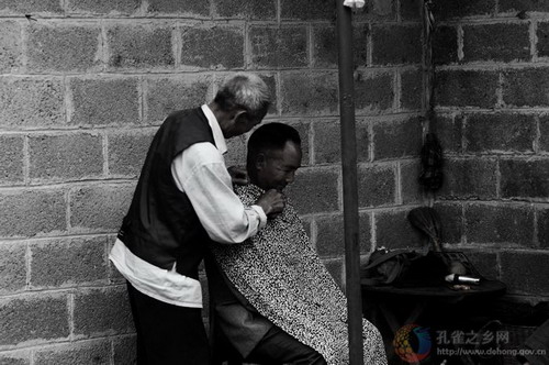 Photos by Li Xueping