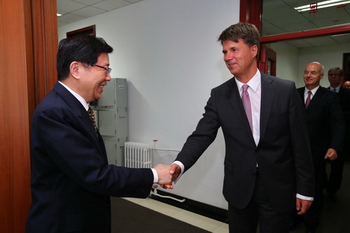 Li Wei meets BMW Chairman