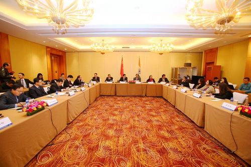 China and India Development Round Table Conference held