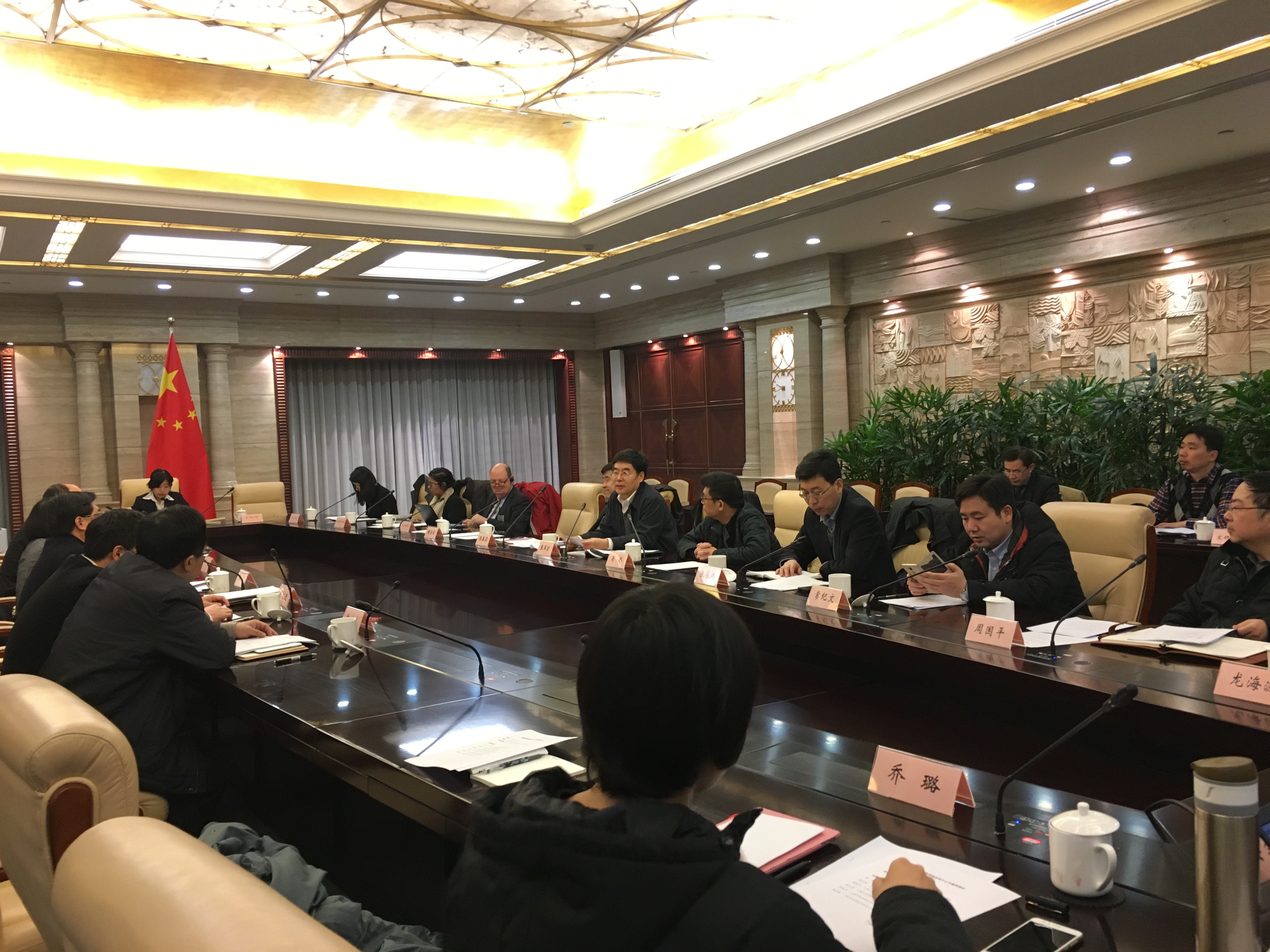 Zhang Junkuo leads survey group to Shanghai