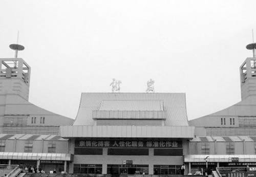 龙厦铁路打造1小时经济圈 厦漳龙泉成城市综合体