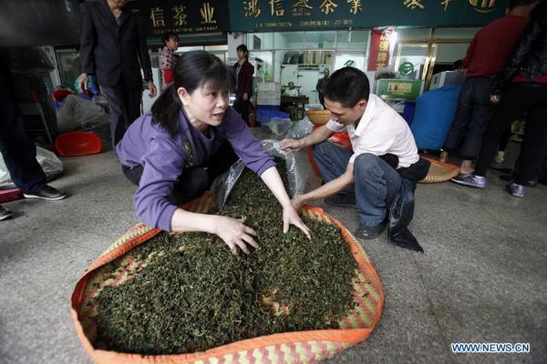 In pictures: tea trade at Anxi tea wholesale market in Fujian