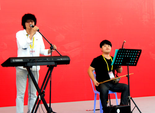 Cross-Straits original music concert opens in Haicang