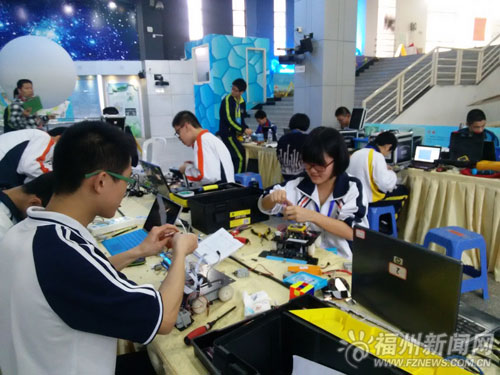 Fuzhou holds youth robot competition