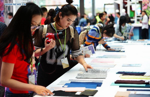 18th Straits Textile and Clothing Fair opens in Fujian