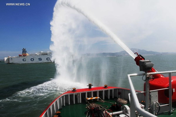 Sea rescue drill held in Xiamen