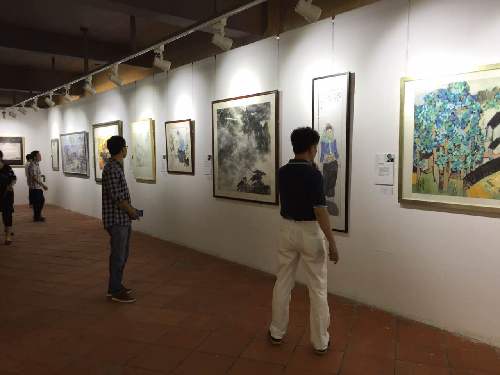 Painting exhibition--a showcase of emotional bonds with Quanzhou
