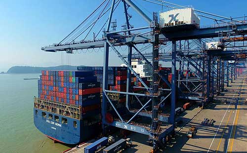 Growth returns to Xiamen port container business