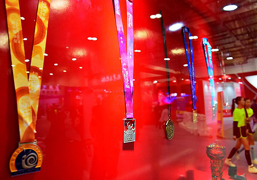 China's first marathon expo showcases a healthy lifestyle
