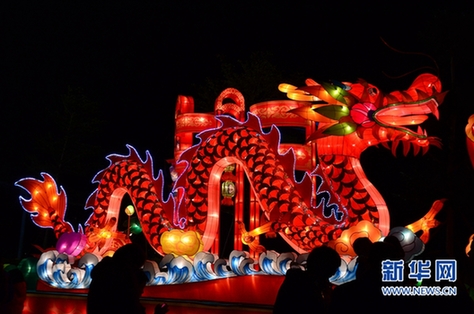 Vibrant Fuzhou lantern show attracts Taiwan residents