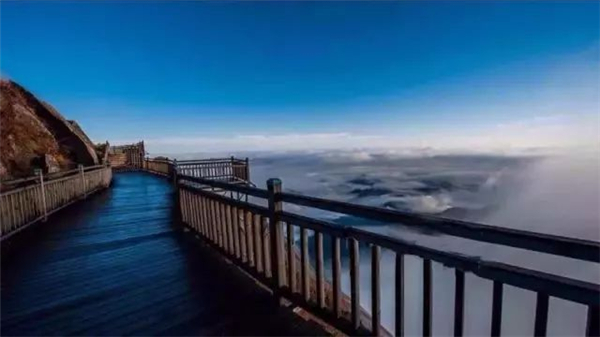 Nature gallery on Jinnao Mountain, E China