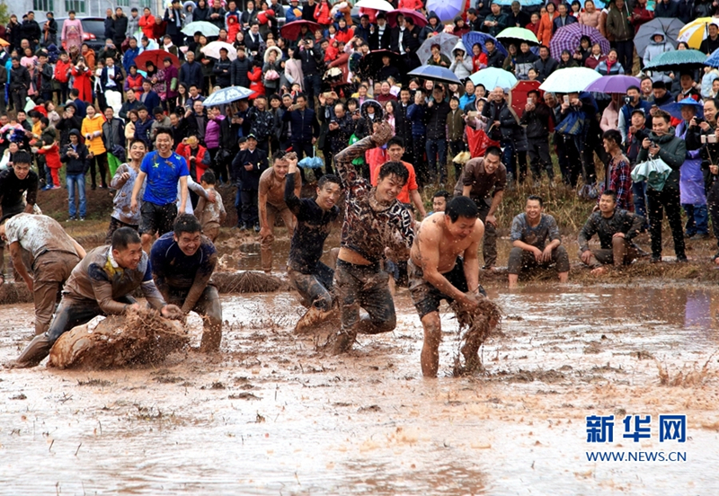 Hakka villagers welcome spring with 'down-to-earth' ritual