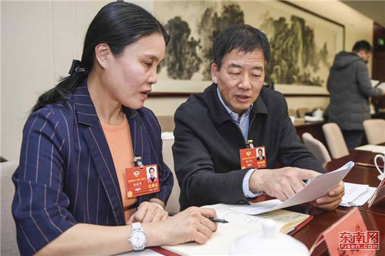 CPPCC members calls for action against plastic pollution