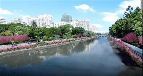 Tour Fuzhou's oldest inland river by boat