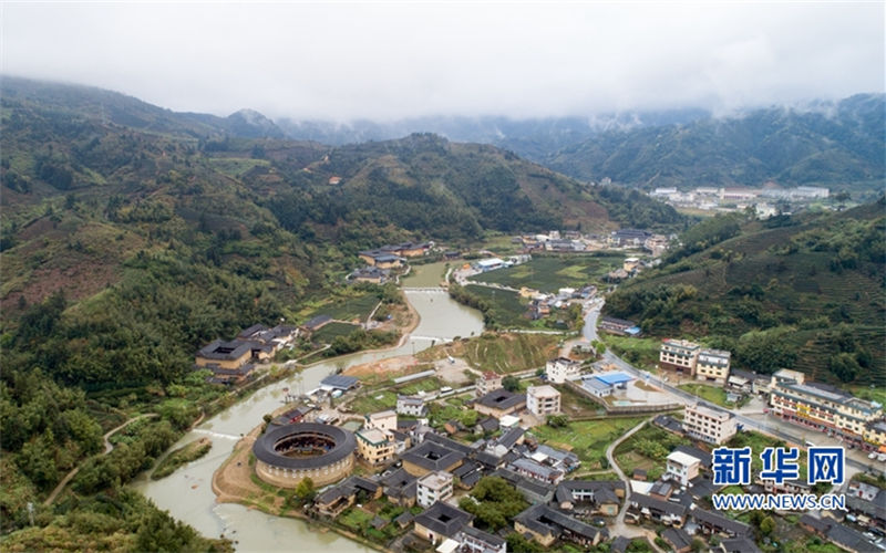 Spring tour of Tulou