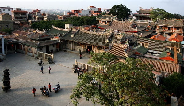 Longshan Temple