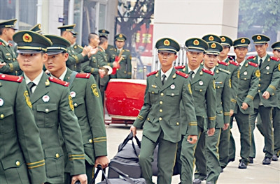New army recruits arrive in Pingtan