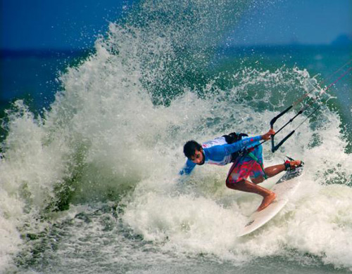 Winning photos from kiteboarding festival announced