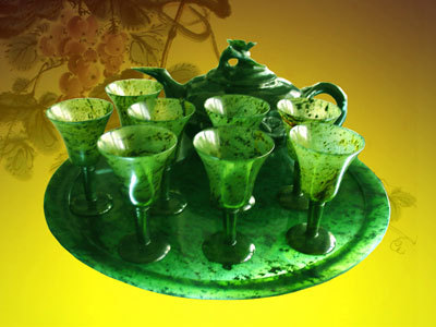 The Jiuquan luminous jade cup