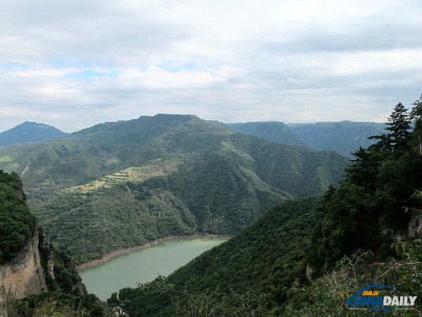 Sacred Taoist Mountain: Kongtong Mountain (Pingliang)