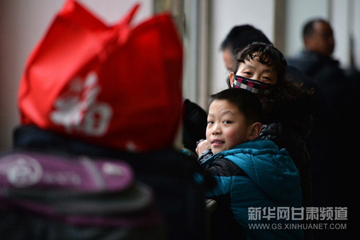 Lanzhou rail station launches Spring Festival transportation