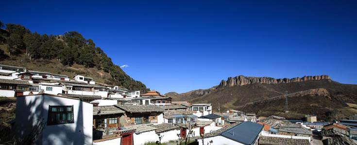 A glimpse of Langmu monastery in Gansu province