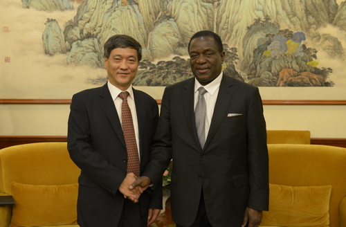 Ren Jianguo meets with Vice President of Zimbabwe
