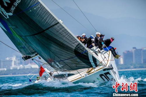 Zhanjiang sailing ace leads team to victory at Round Hainan Regatta