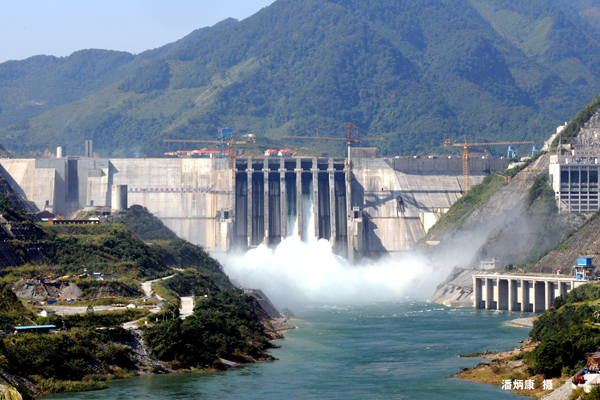 Longtan Hydropower Station Scenic Zone in Tian’e county