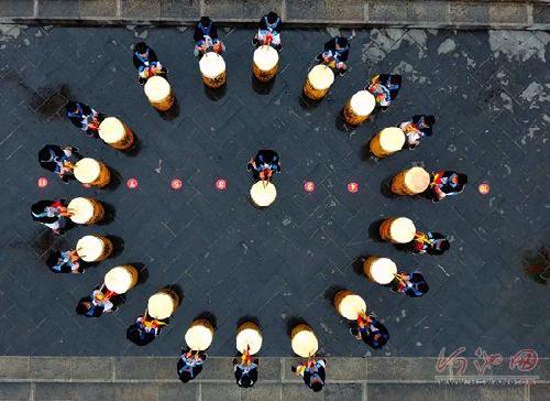 Nandan county performs special folk dance